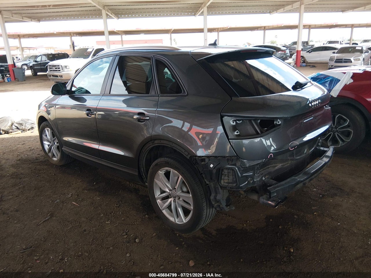 2018 AUDI Q3 2.0T PREMIUM/2.0T SPORT PREMIUM · 3/11