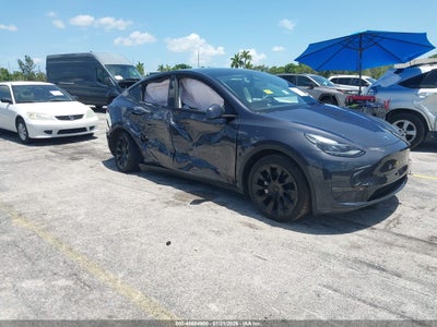 7SAYGDEE2RA****** · 2024 TESLA MODEL Y LONG RANGE DUAL MOTOR ALL-WHEEL DRIVE