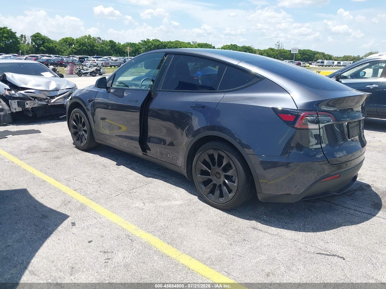 2024 TESLA MODEL Y LONG RANGE DUAL MOTOR ALL-WHEEL DRIVE · 3/10