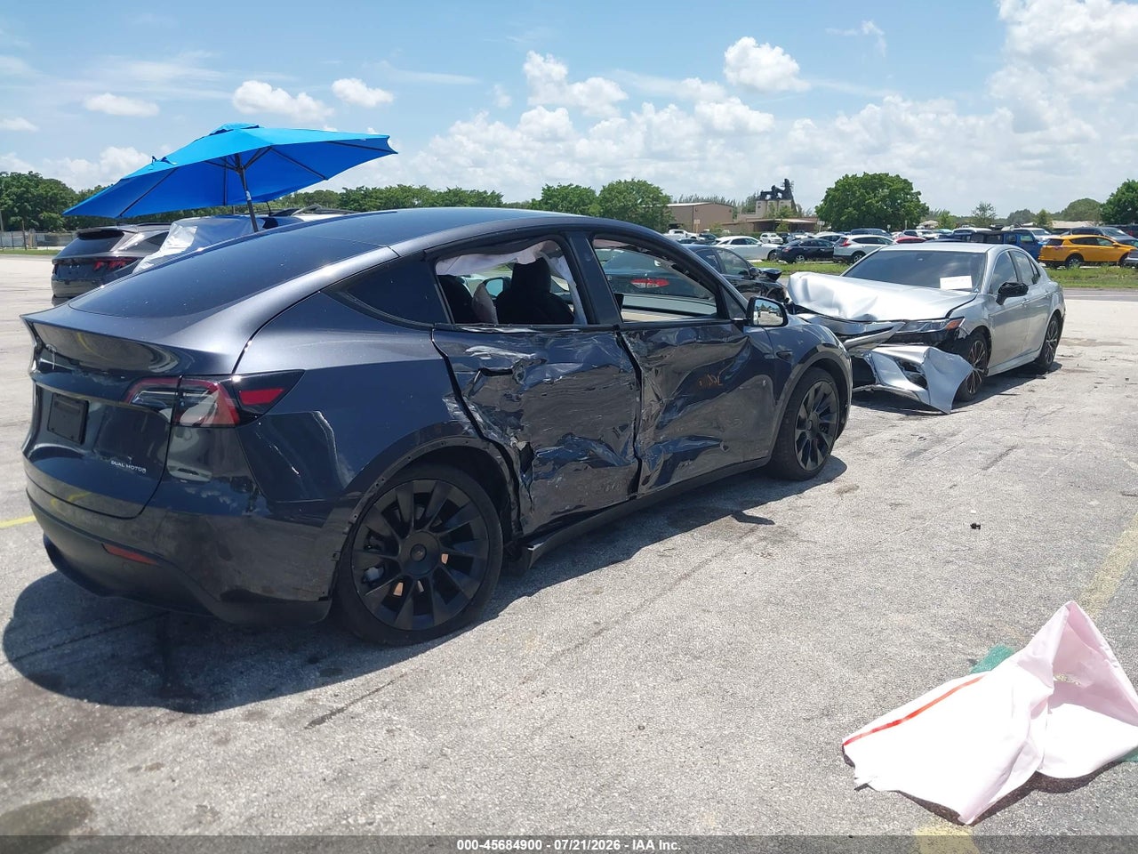 2024 TESLA MODEL Y LONG RANGE DUAL MOTOR ALL-WHEEL DRIVE · 4/10