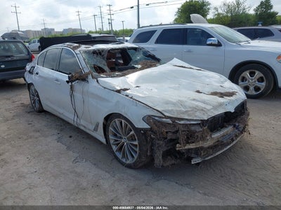 WBA13AG08MC****** · 2021 BMW 530E