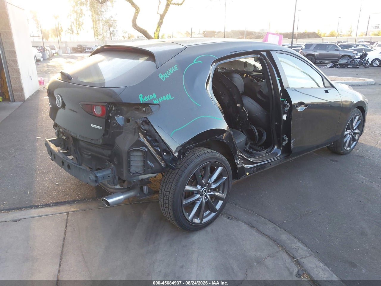 JM1BPAJM9K1****** · 2019 MAZDA MAZDA3   · 4/11