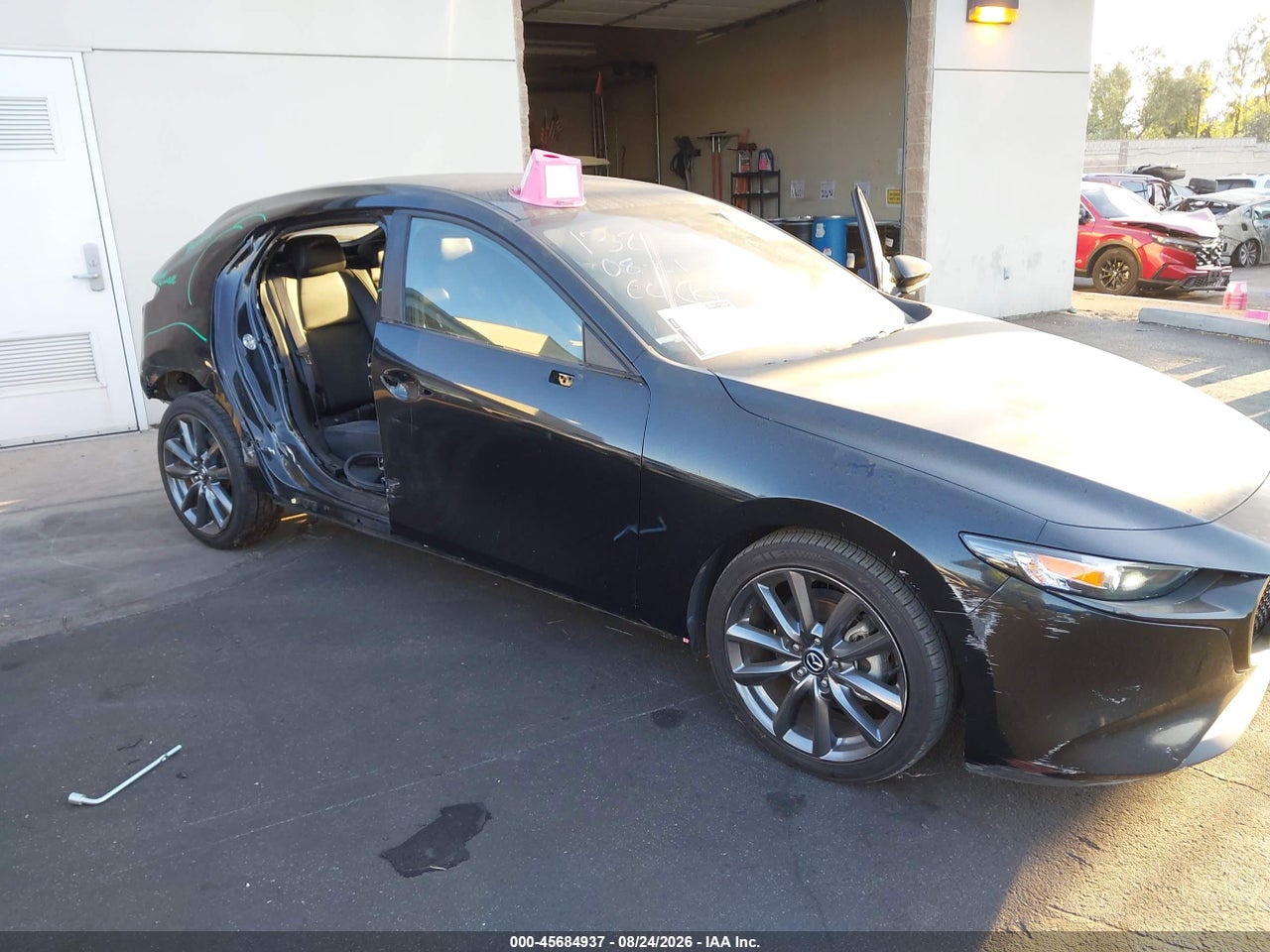 JM1BPAJM9K1****** · 2019 MAZDA MAZDA3   · 6/11