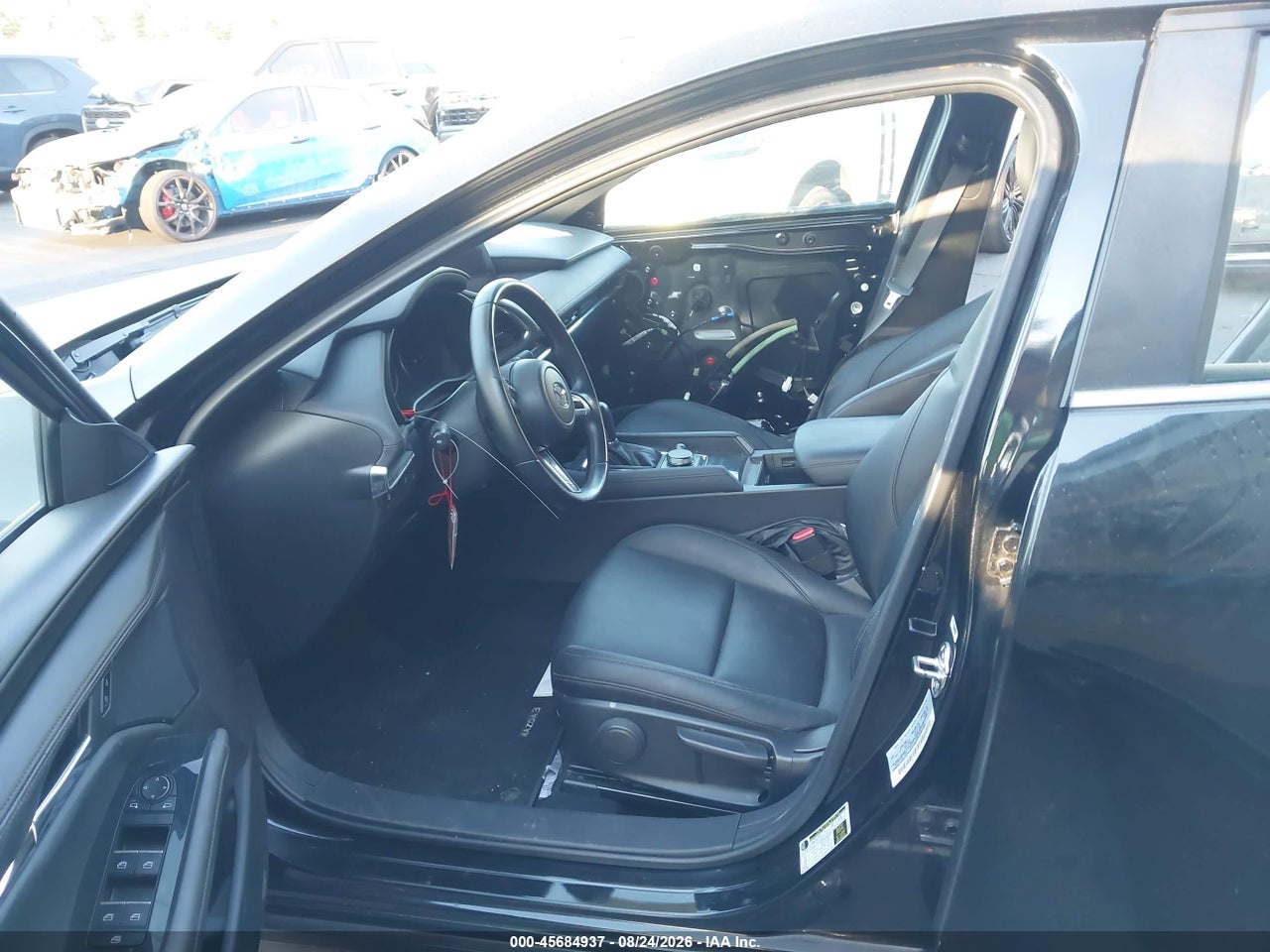 JM1BPAJM9K1****** · 2019 MAZDA MAZDA3   · 5/11