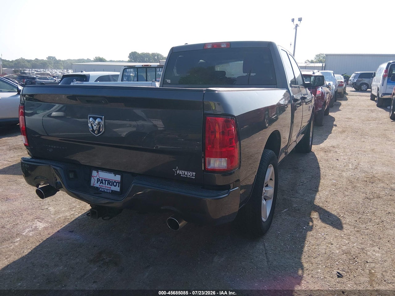 2016 RAM 1500 ST · 4/11