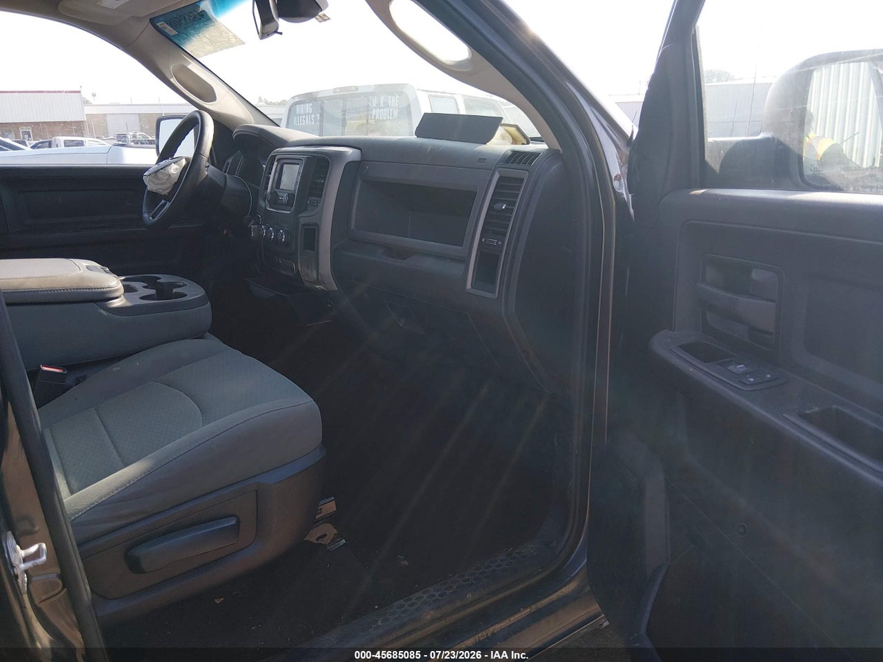 2016 RAM 1500 ST · 5/11