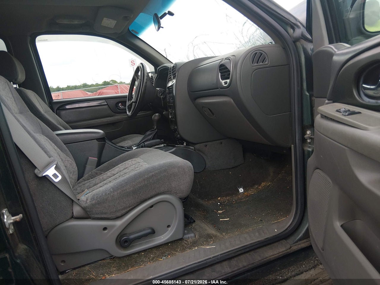 1GKDT13S742****** · 2004 GMC ENVOY SLE · 5/11