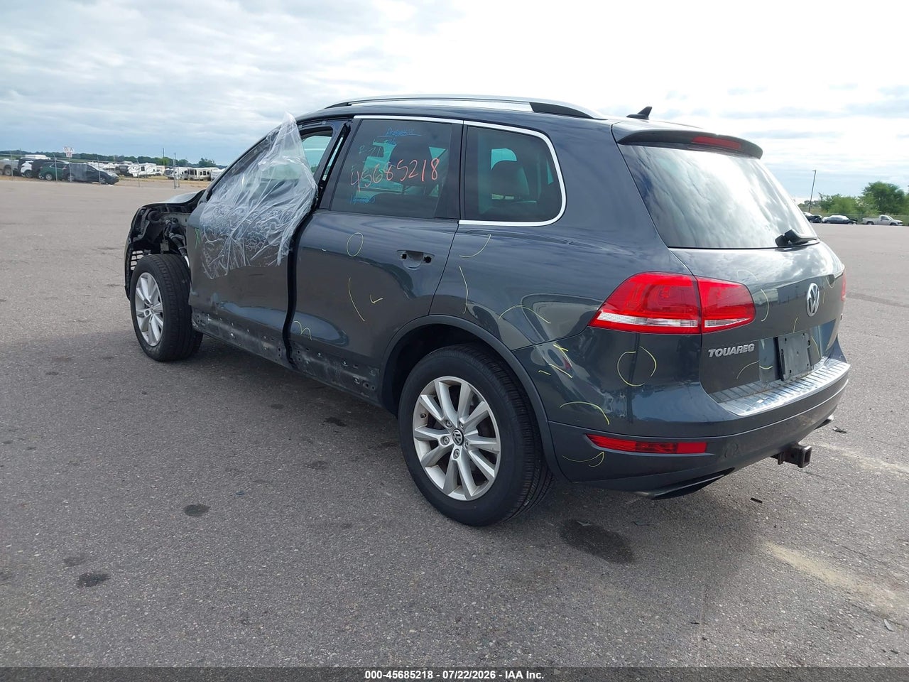 2013 VOLKSWAGEN TOUAREG VR6 SPORT · 3/11