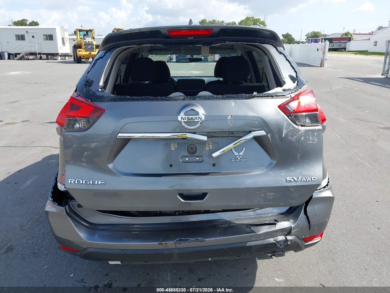 5N1AT2MV2HC****** · 2017 NISSAN ROGUE SV · 6/11