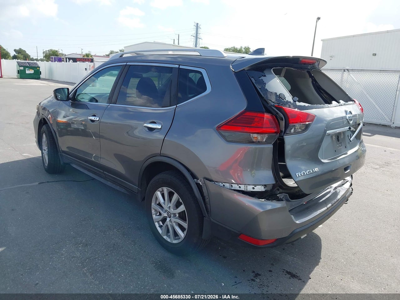 5N1AT2MV2HC****** · 2017 NISSAN ROGUE SV · 3/11