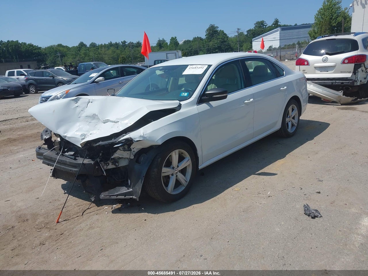 2013 VOLKSWAGEN PASSAT 2.5L SE · 2/11