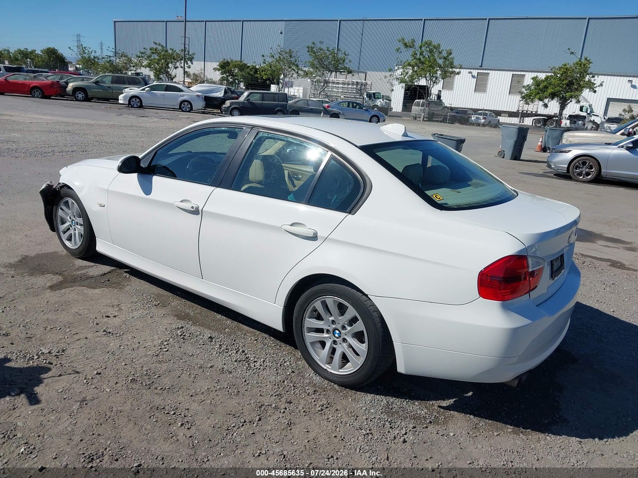 2006 BMW 325I   · 3/11