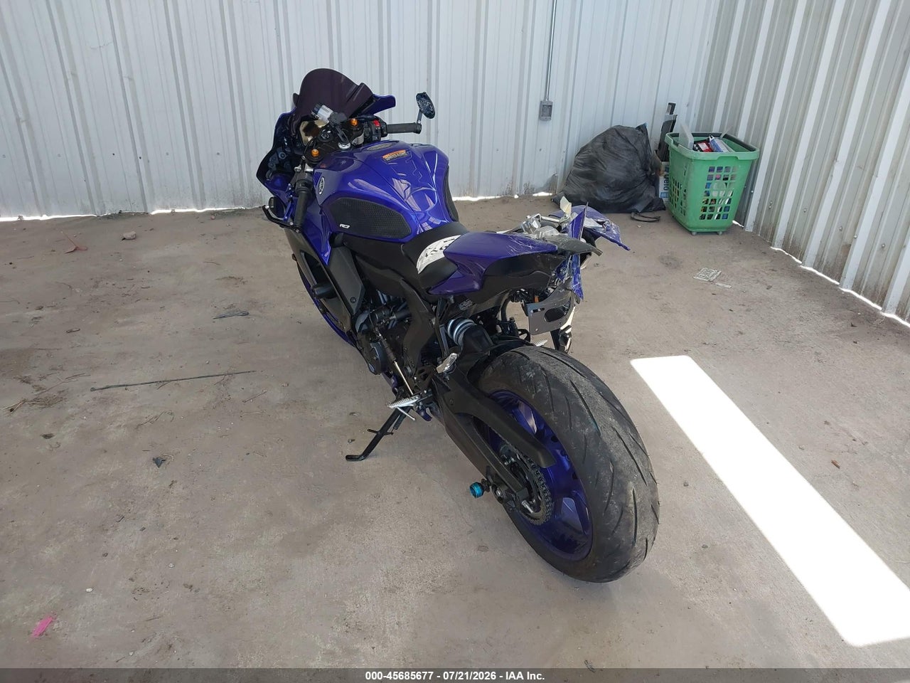 2022 YAMAHA YZFR7 · 3/10