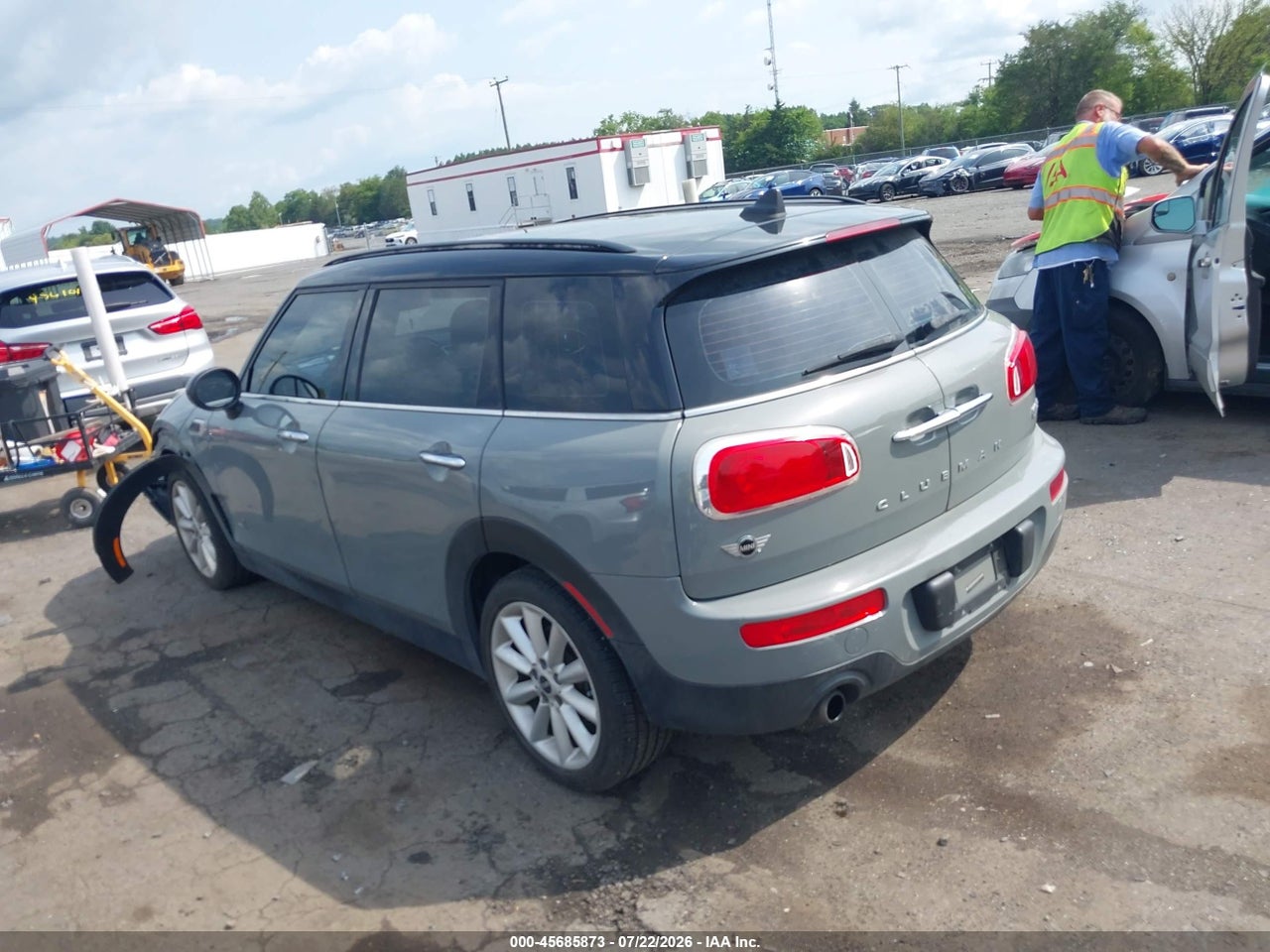 2017 MINI CLUBMAN COOPER · 3/11