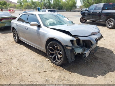 2C3CCABG1JH****** · 2018 CHRYSLER 300 300S