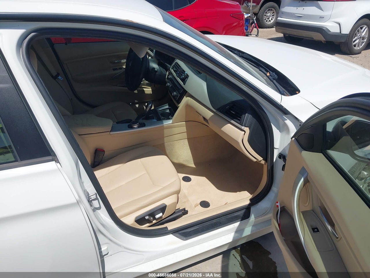 2016 BMW 320I   · 5/11