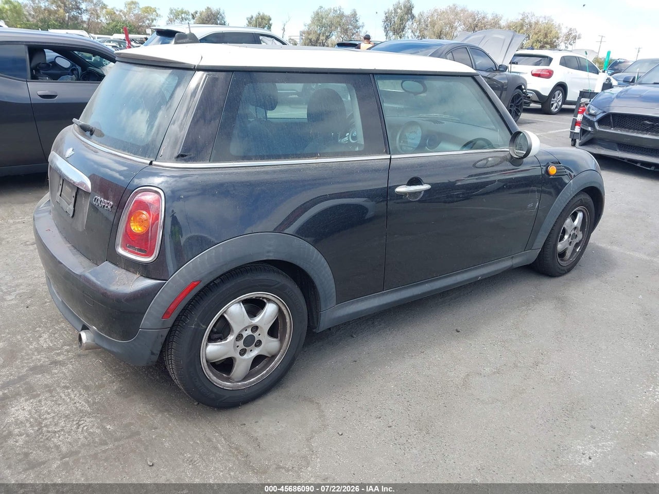 2007 MINI COOPER · 4/11