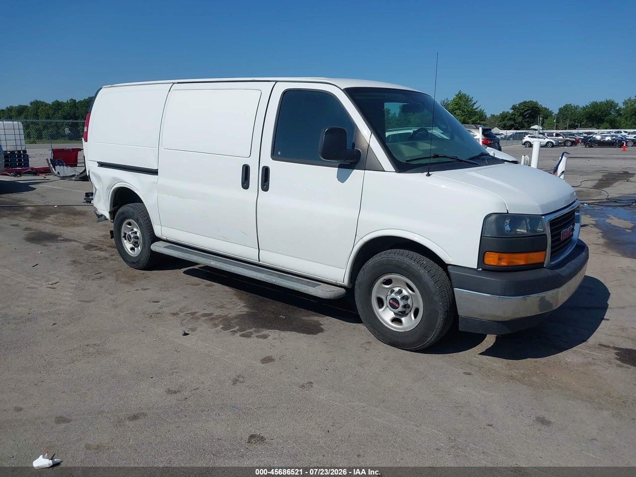 1GTW7AFG8J1****** · 2018 GMC SAVANA 2500 WORK VAN