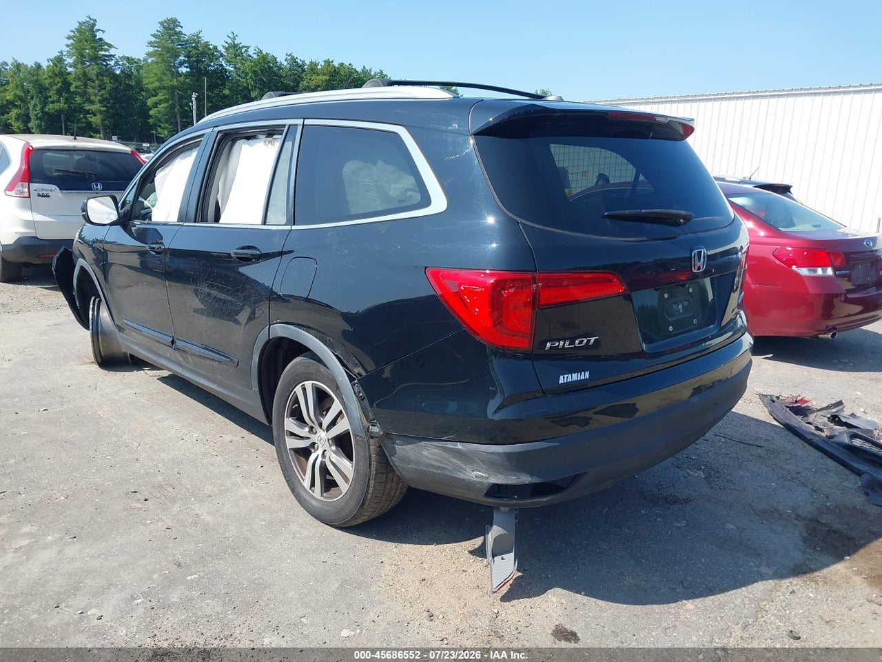 5FNYF6H5XHB****** · 2017 HONDA PILOT EX-L · 3/11