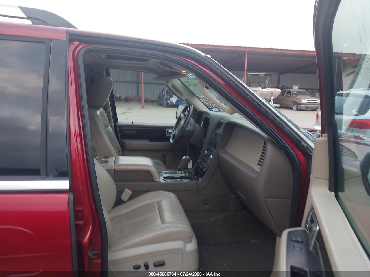 2015 LINCOLN NAVIGATOR · 5/11