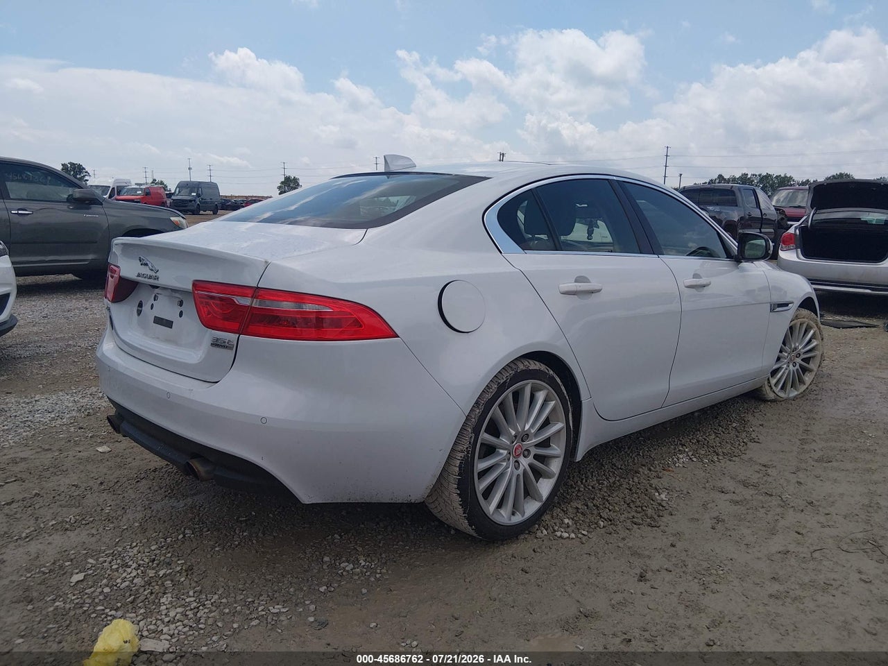2017 JAGUAR XE 35T FIRST EDITION · 4/11