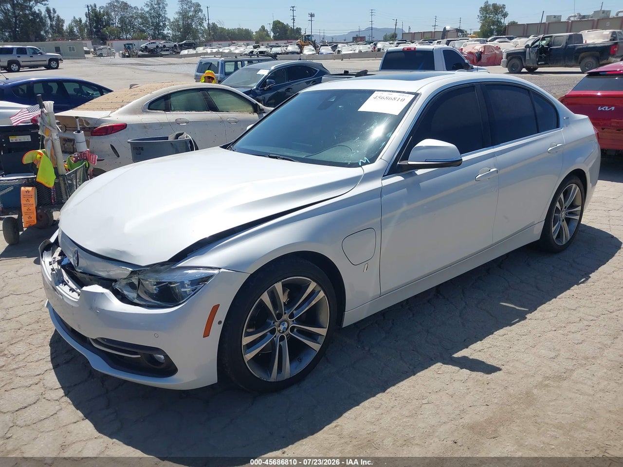 2017 BMW 330E IPERFORMANCE · 2/11