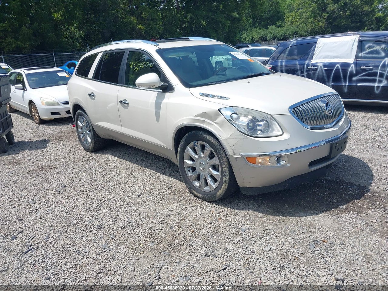 5GAKVCED3BJ****** · 2011 BUICK ENCLAVE 2XL