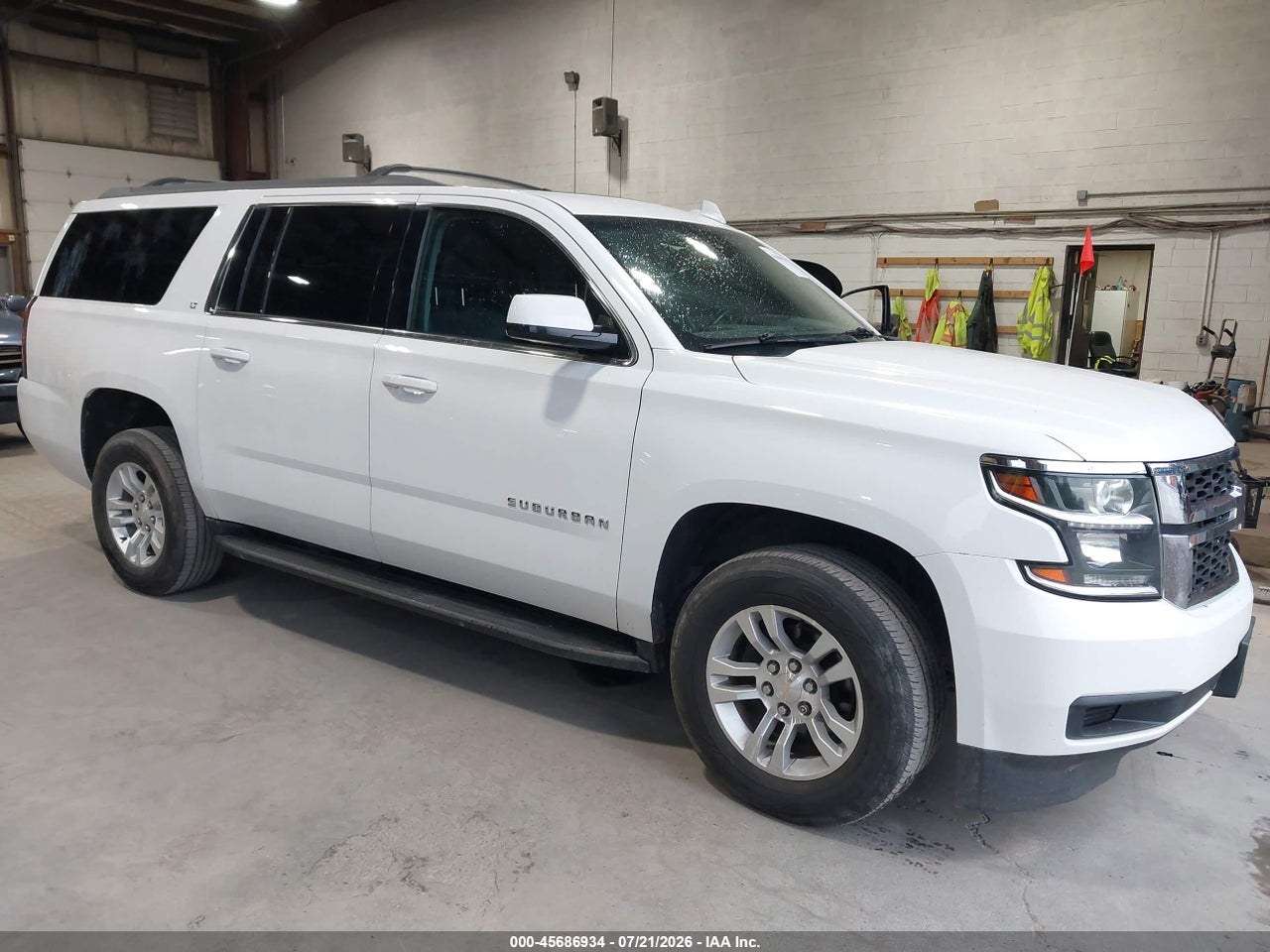 1GNSKJKC1FR****** · 2015 CHEVROLET SUBURBAN 1500 LT