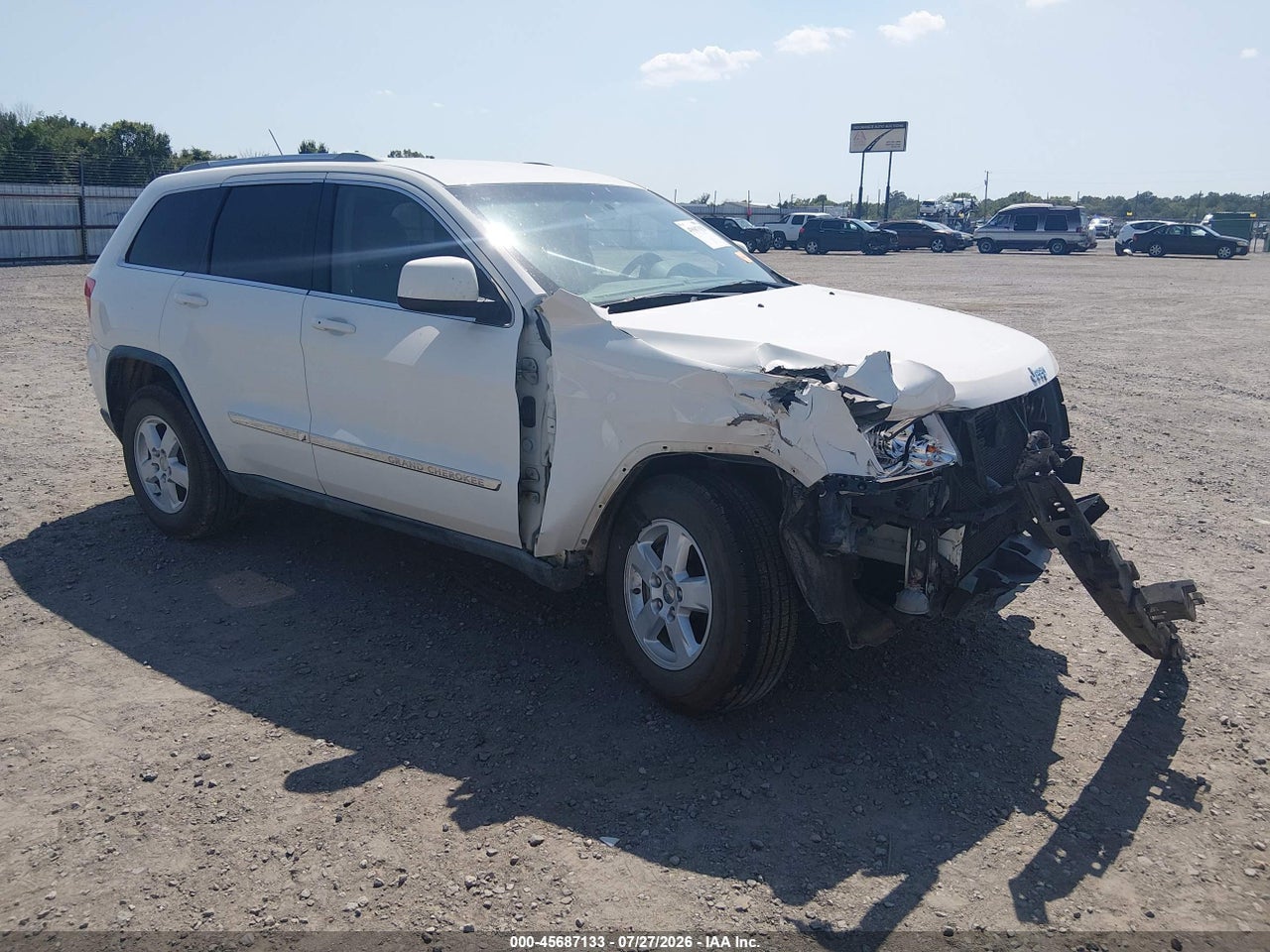 1J4RS4GG2BC****** · 2011 JEEP GRAND CHEROKEE LAREDO