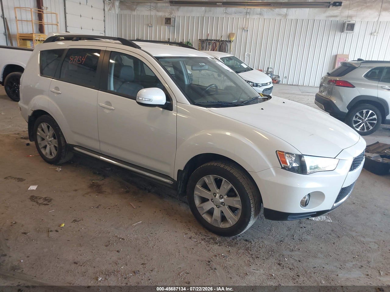 JA4JT3AW5BU****** · 2011 MITSUBISHI OUTLANDER SE