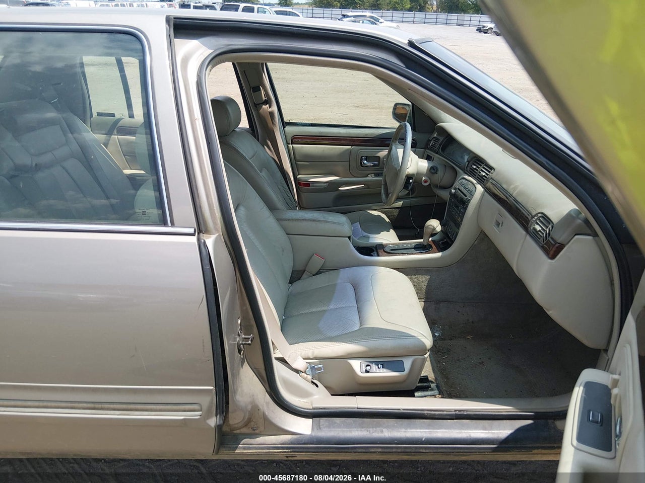 1999 CADILLAC DEVILLE CONCOURS · 5/11