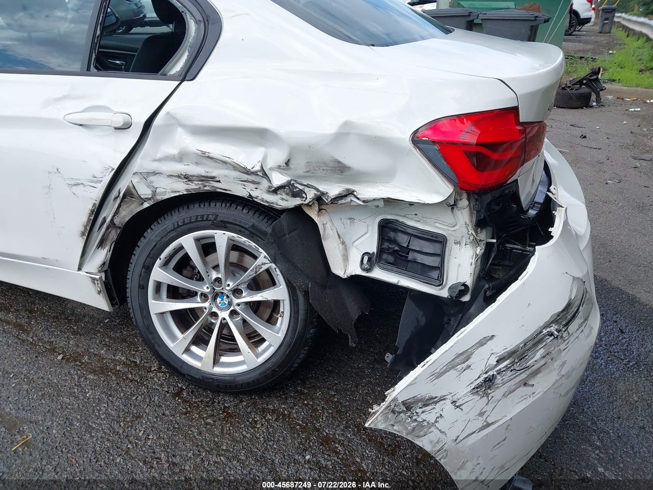 2016 BMW 320I XDRIVE · 6/11