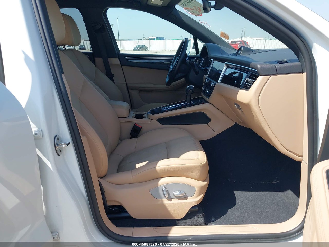 WP1AA2A51NL****** · 2022 PORSCHE MACAN   · 5/11
