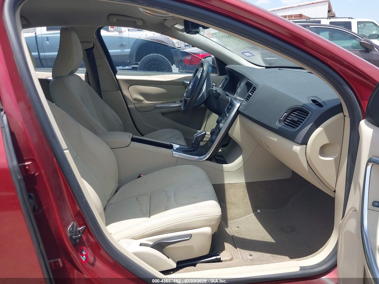 YV1612FS0D2****** · 2013 VOLVO S60 T5 · 5/11