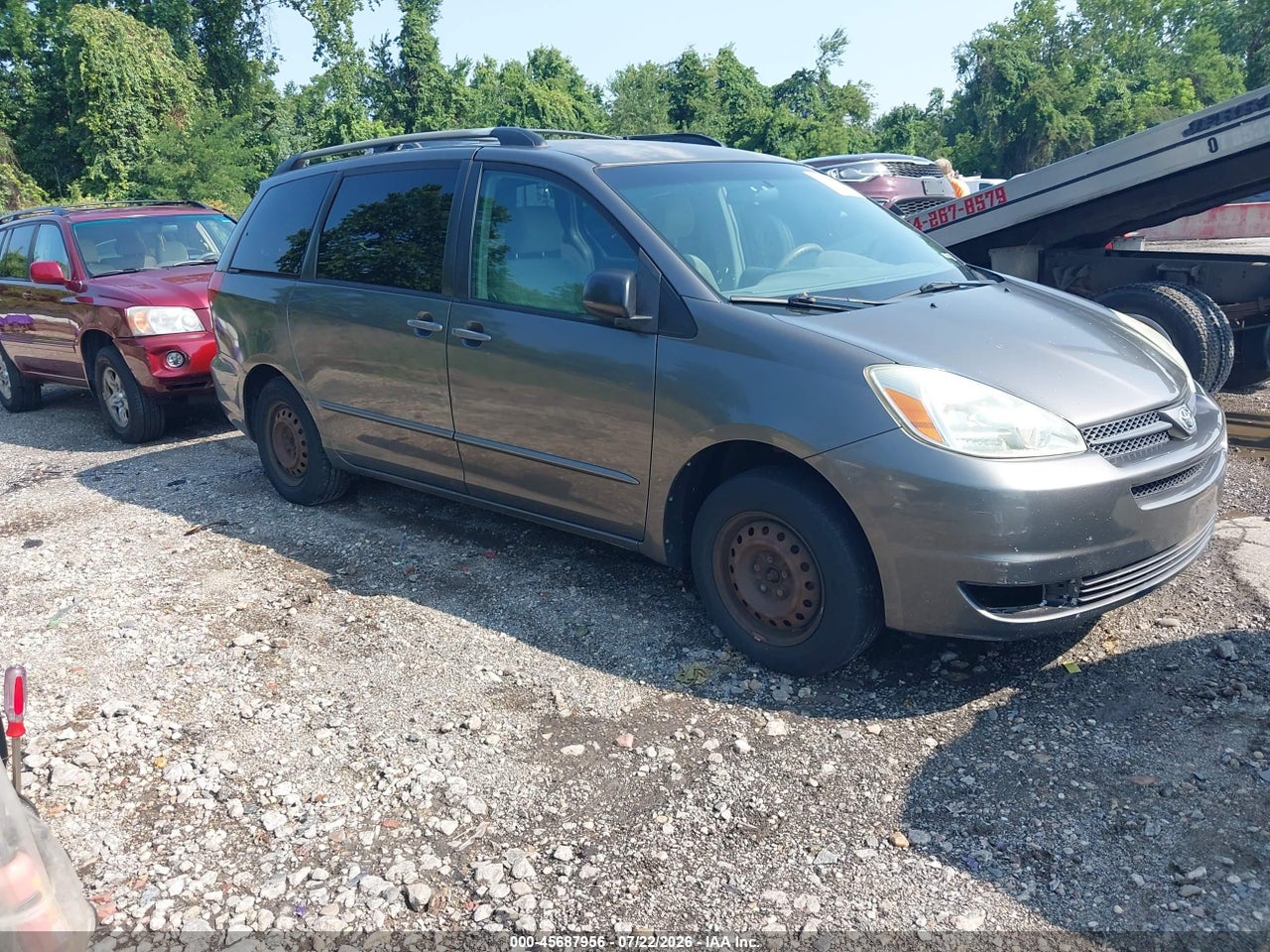 5TDZA23C44S****** · 2004 TOYOTA SIENNA LE