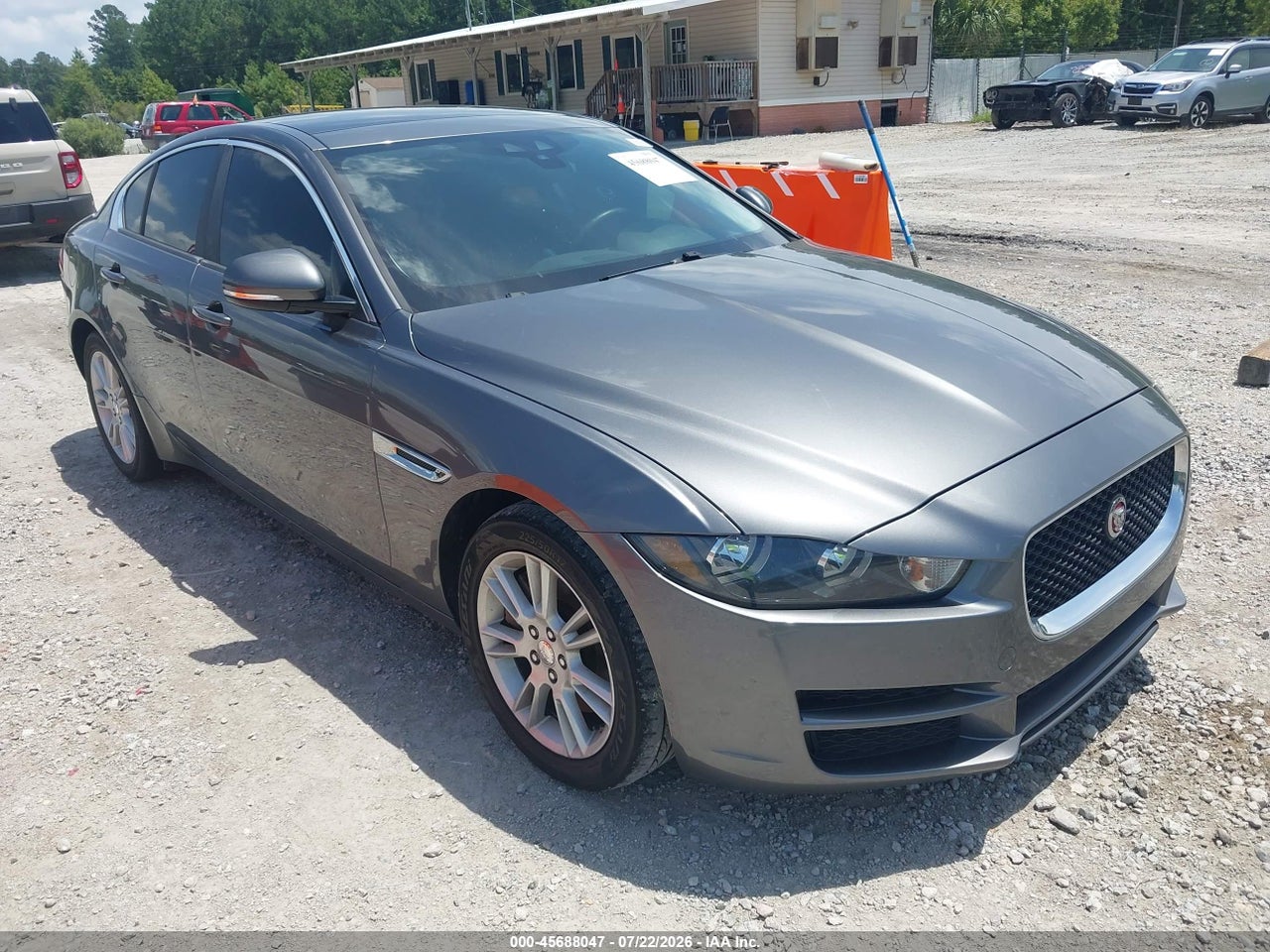 SAJAD4BG1HA****** · 2017 JAGUAR XE 25T PREMIUM