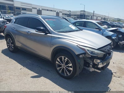SJKCH5CR4JA****** · 2018 INFINITI QX30 PREMIUM
