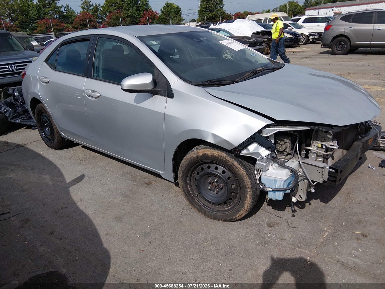 5YFBURHE7JP****** · 2018 TOYOTA COROLLA LE