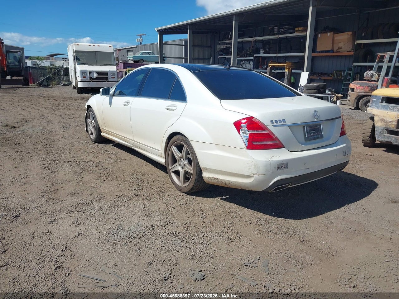 2011 MERCEDES-BENZ S 550 · 3/11