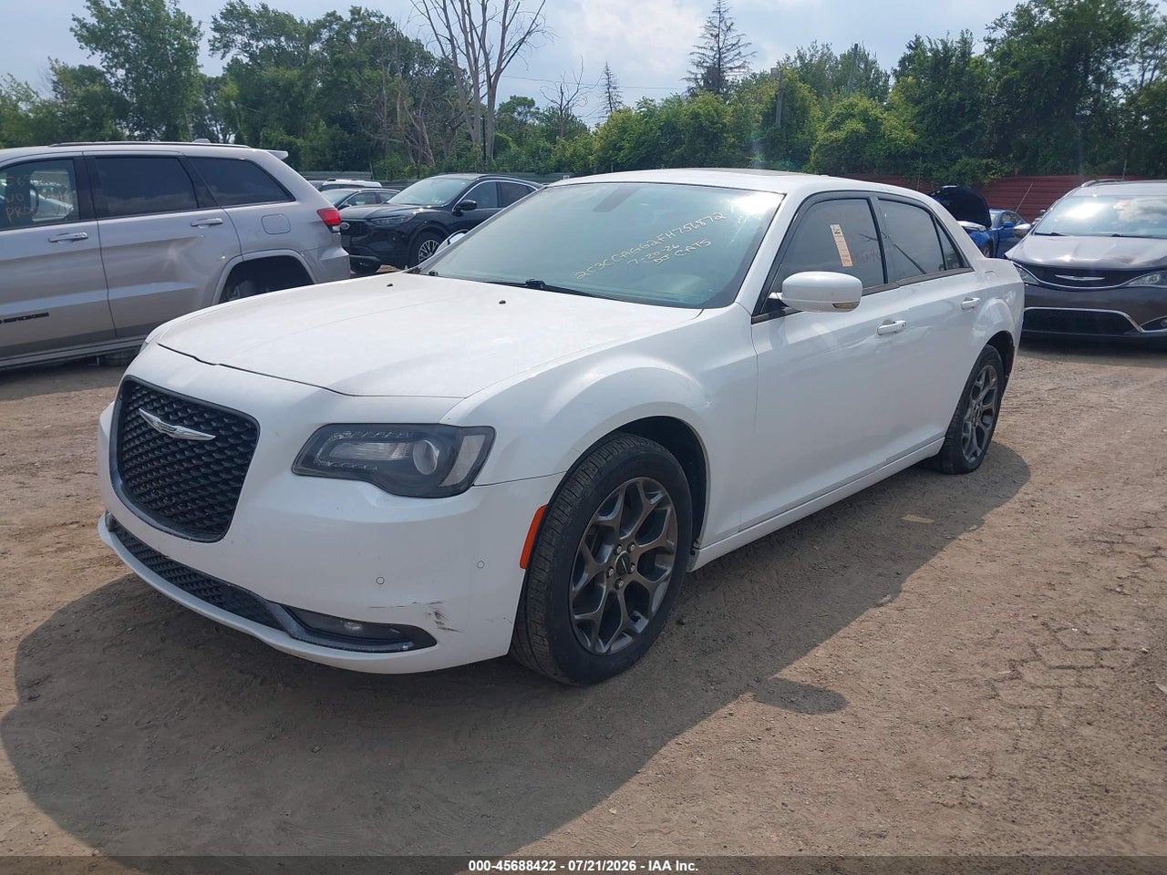 2C3CCAGG2FH****** · 2015 CHRYSLER 300   · 2/11