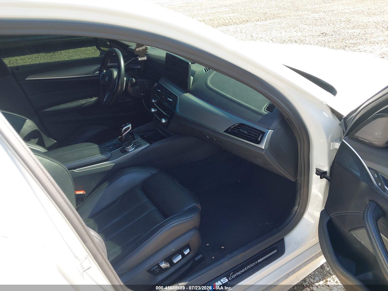 2021 BMW M5   · 5/11