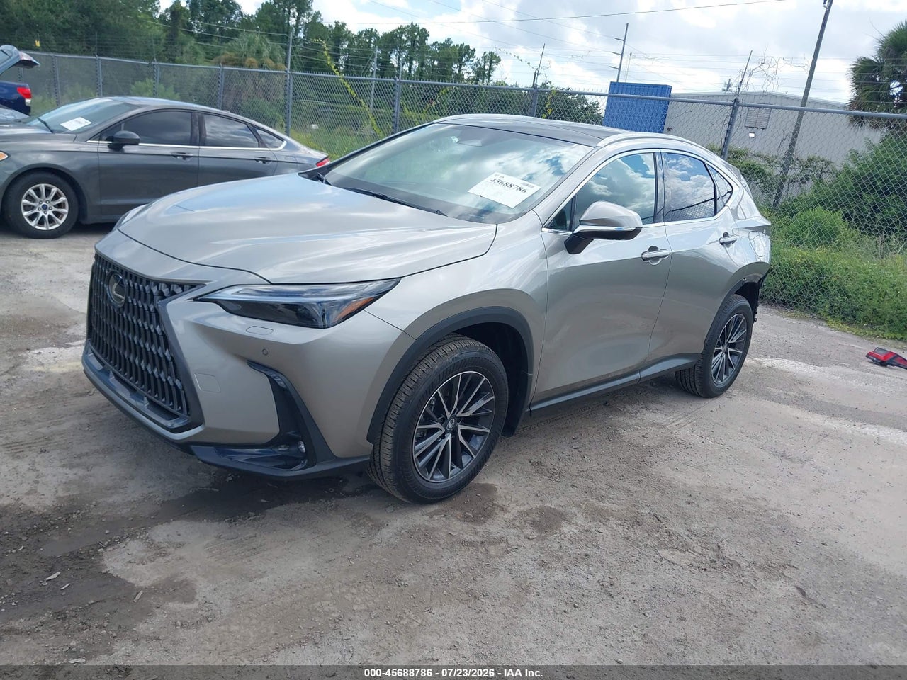 2026 LEXUS NX 350 LUXURY · 2/11