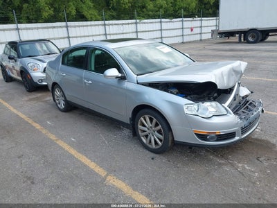 2010 VOLKSWAGEN PASSAT KOMFORT