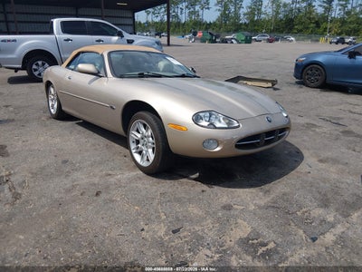 SAJDA42C32N****** · 2002 JAGUAR XK8