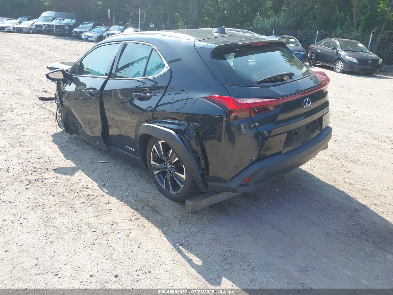 2021 LEXUS UX 250H · 3/10