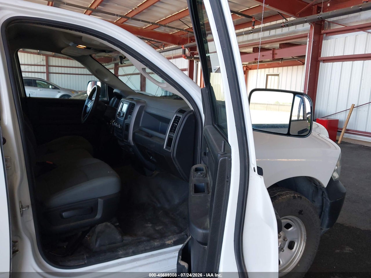 2018 RAM 1500 TRADESMAN  4X4 6'4 BOX · 5/11