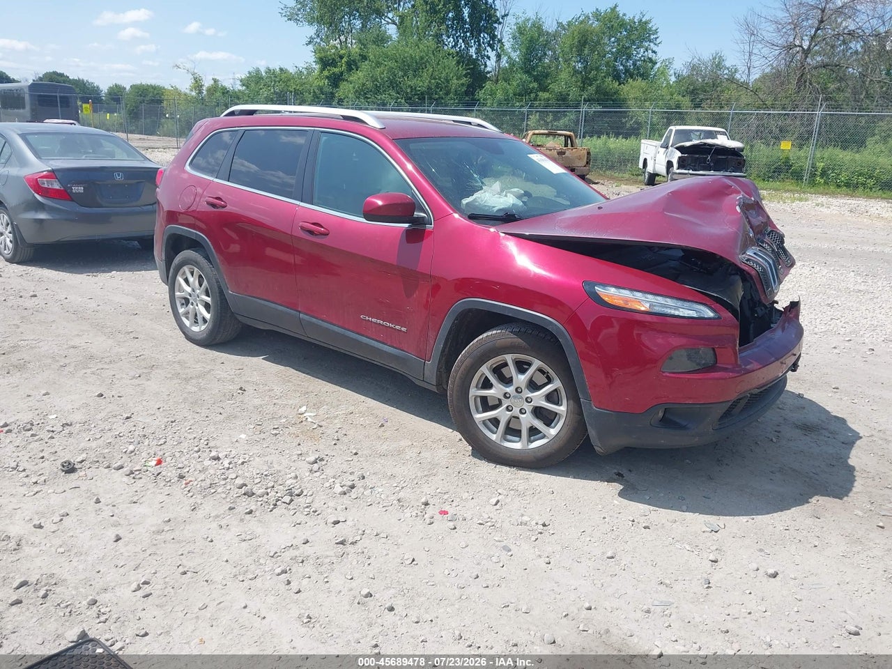 1C4PJLCB9FW****** · 2015 JEEP CHEROKEE LATITUDE