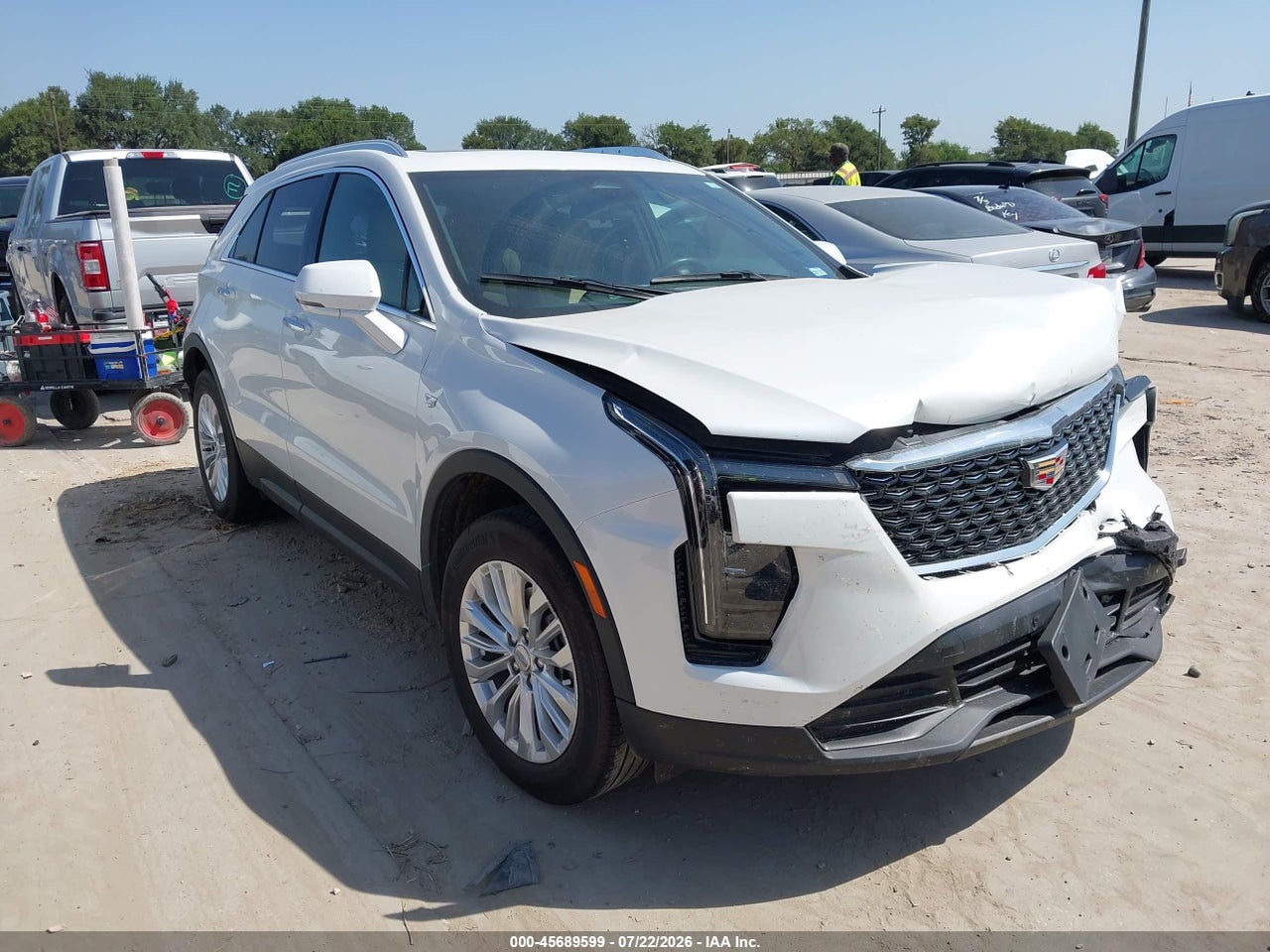 2024 CADILLAC XT4 FWD LUXURY