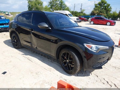 ZASPAJAN9L7****** · 2020 ALFA ROMEO STELVIO RWD