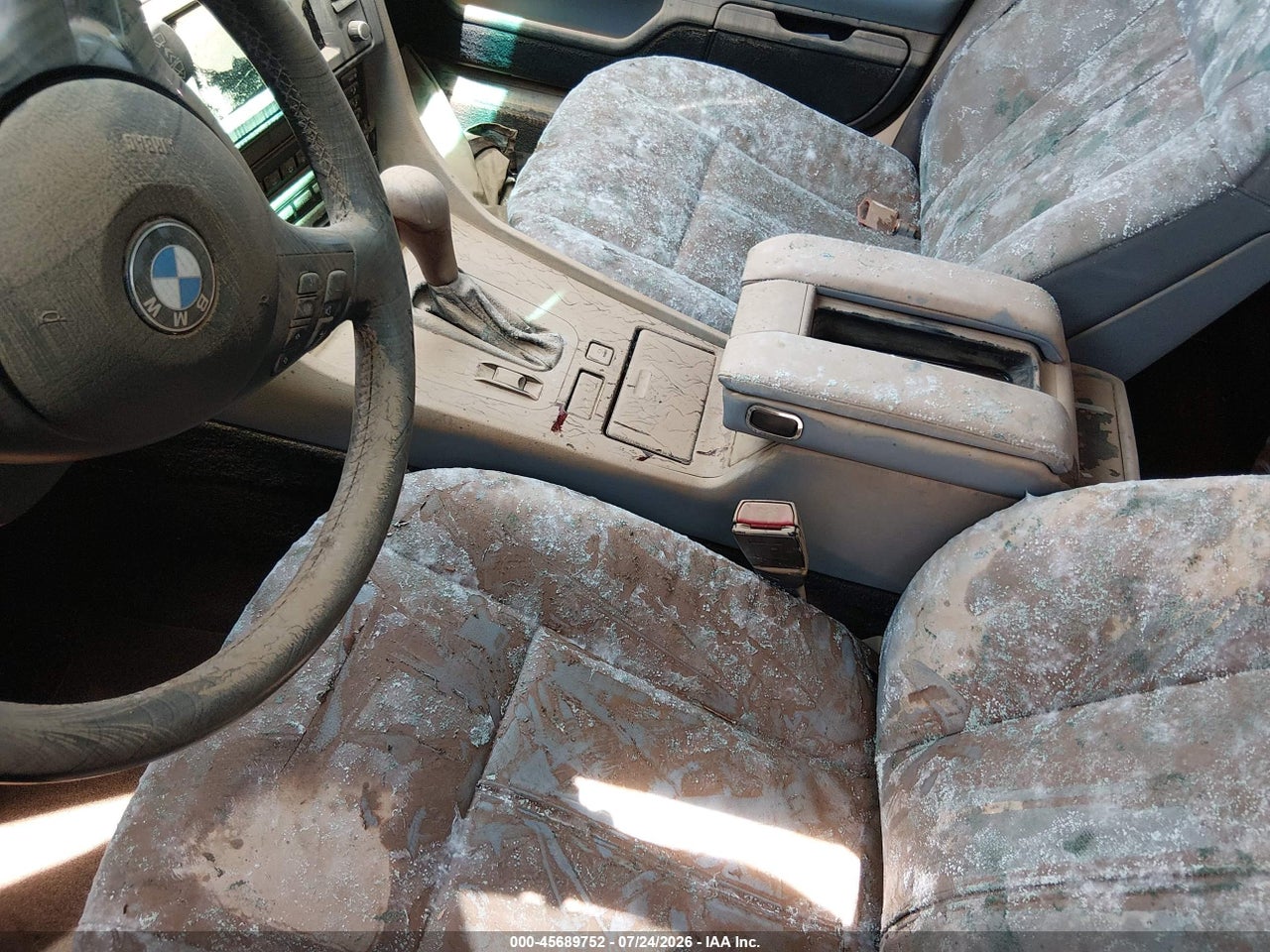 2001 BMW 740IL   · 5/10